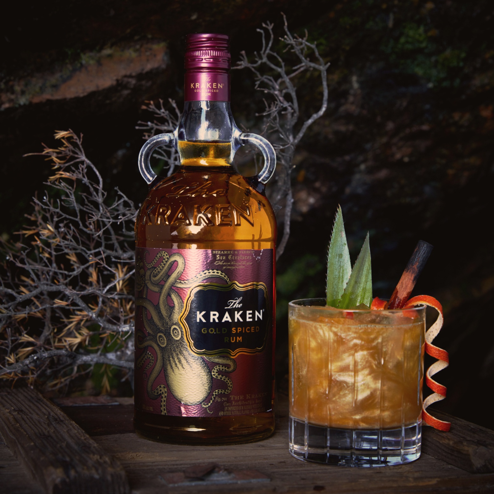 <h3>The Kraken Gold Spiced Rum</h3><h4>The Legend Continues</h4>